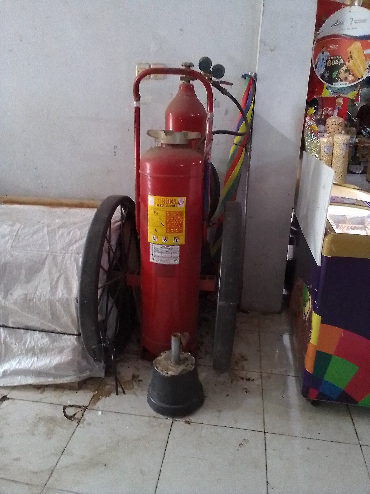 Operasi pemadaman kebakaran ampenan